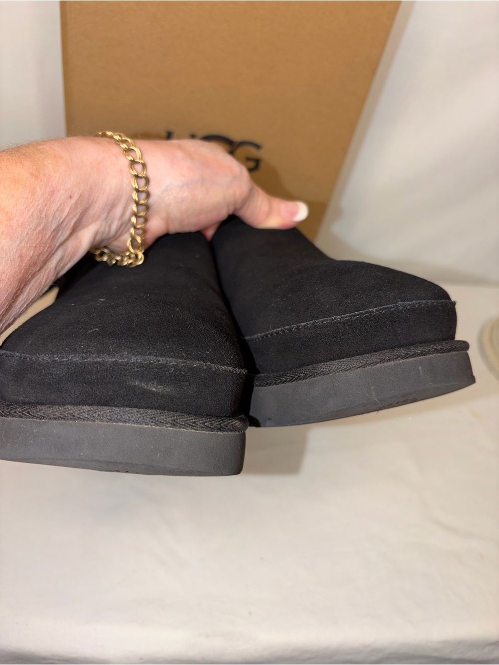 UGG Goldenstar black size 9 - Picture 5 of 10